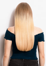 Load image into Gallery viewer, 18" Flat-Tip Pro Straight #22 (Light Ash Blond)
