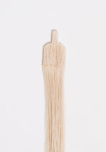 Load image into Gallery viewer, 18" Flat-Tip Pro Straight #600 (Blond)
